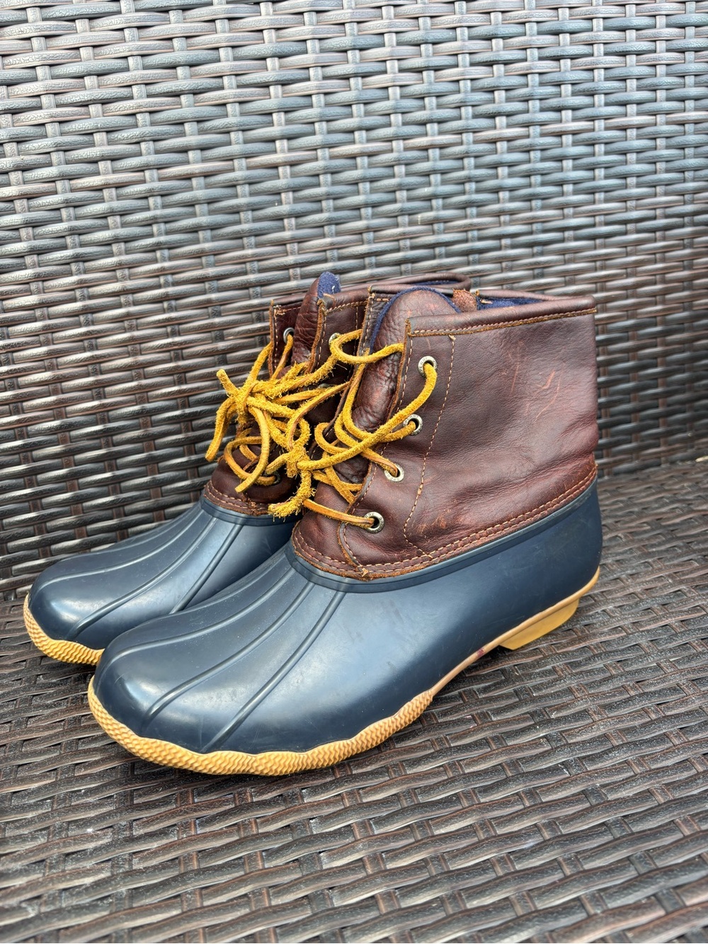 Women’s Sperry Satwater Ankle Duck Boots Brown/Navy Leather Rubber Size 9